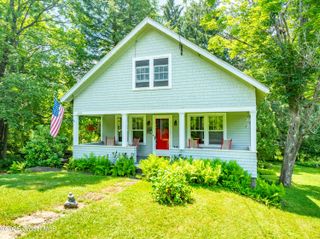 3063 NY Highway 43, Sand Lake, NY 12018