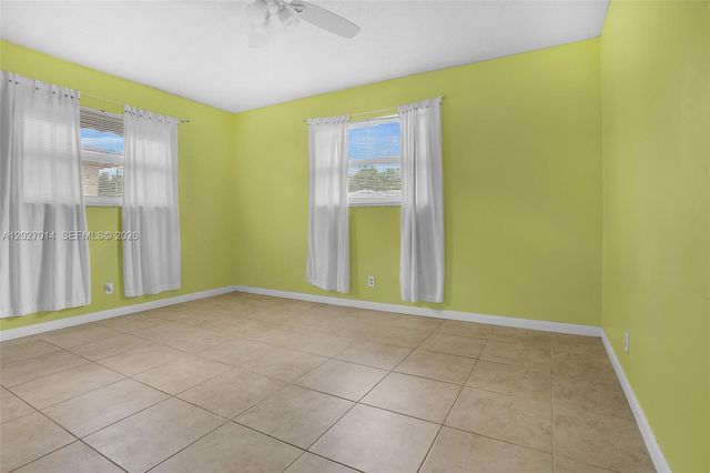 7005 NW 11th Ct, Margate, FL 33063