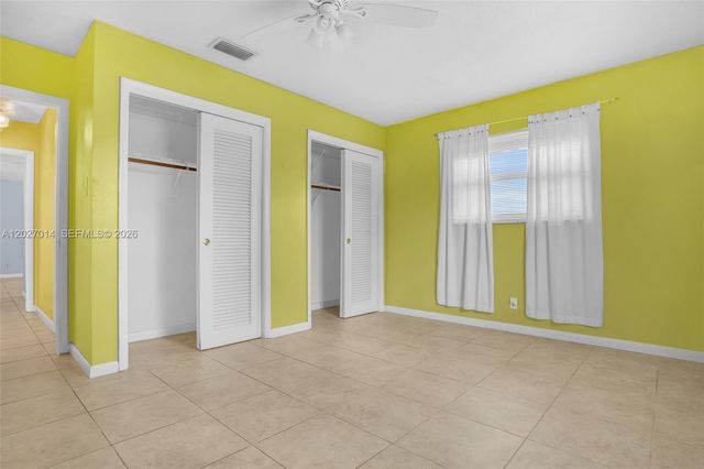 7005 NW 11th Ct, Margate, FL 33063