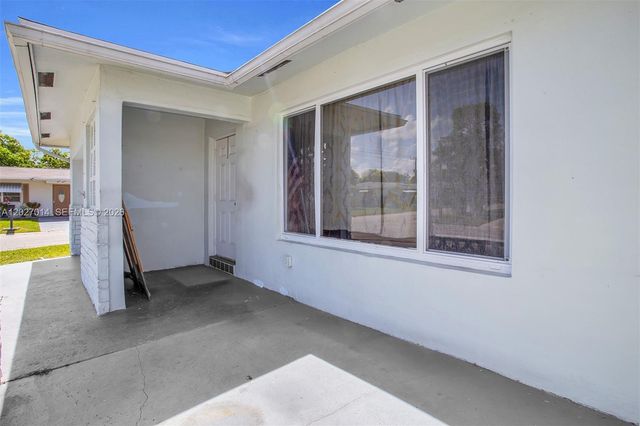 7005 NW 11th Ct, Margate, FL 33063