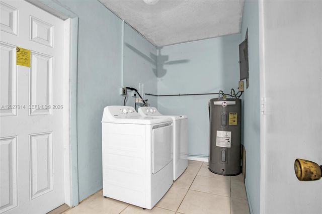 7005 NW 11th Ct, Margate, FL 33063
