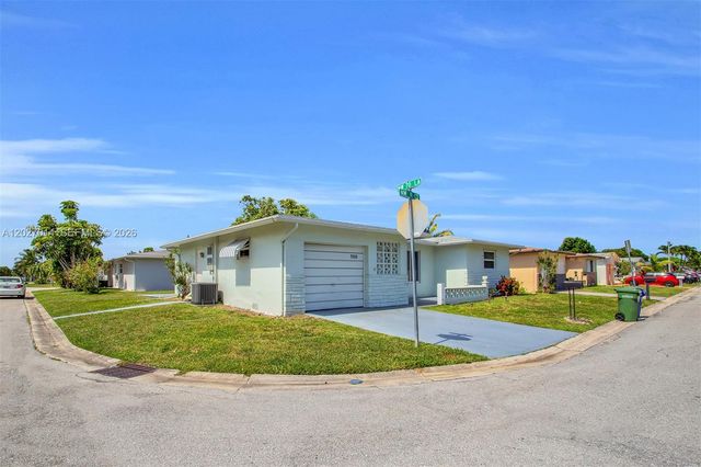 7005 NW 11th Ct, Margate, FL 33063