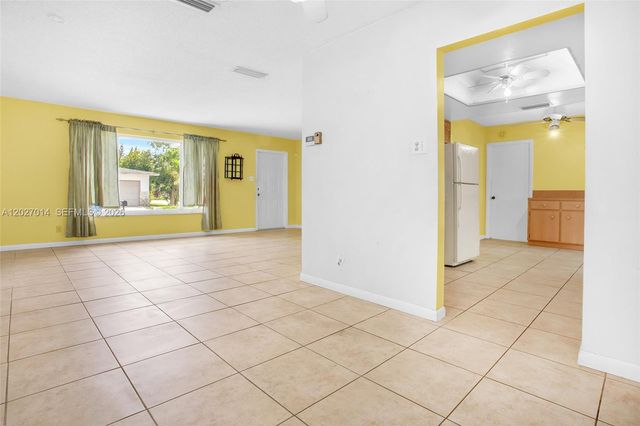 7005 NW 11th Ct, Margate, FL 33063