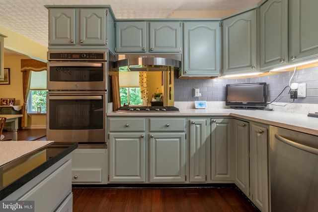 7647 HEDGESVILLE RD, Hedgesville, WV 25427