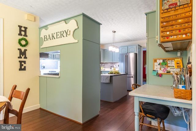 7647 HEDGESVILLE RD, Hedgesville, WV 25427