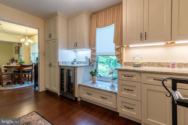 7647 HEDGESVILLE RD, Hedgesville, WV 25427