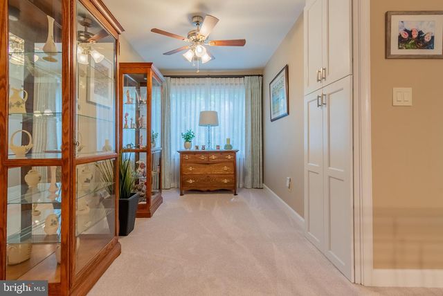 7647 HEDGESVILLE RD, Hedgesville, WV 25427