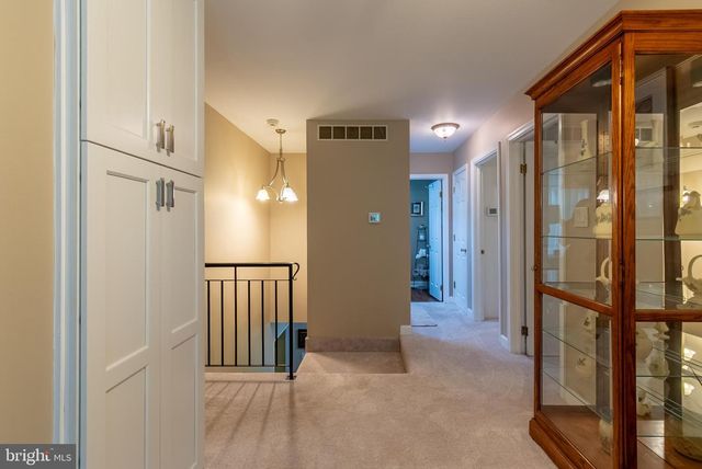 7647 HEDGESVILLE RD, Hedgesville, WV 25427
