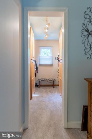 7647 HEDGESVILLE RD, Hedgesville, WV 25427