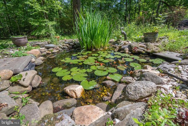 7647 HEDGESVILLE RD, Hedgesville, WV 25427