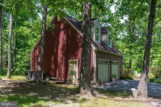 7647 HEDGESVILLE RD, Hedgesville, WV 25427
