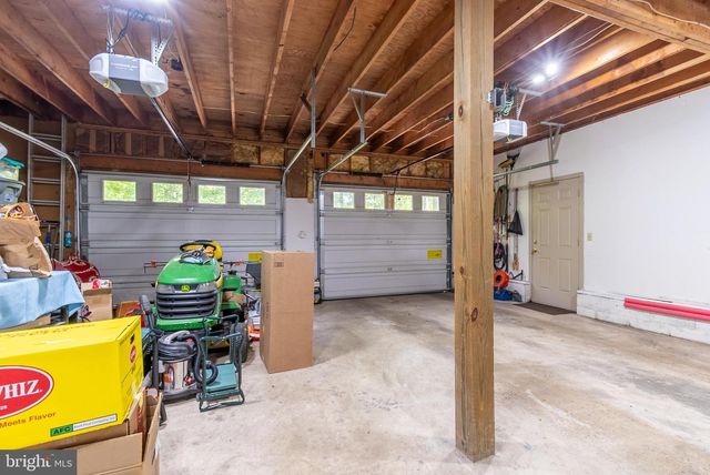 7647 HEDGESVILLE RD, Hedgesville, WV 25427