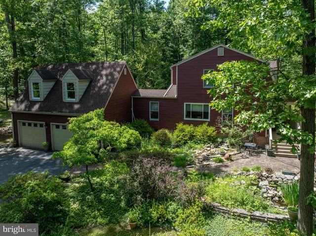 7647 HEDGESVILLE RD, Hedgesville, WV 25427