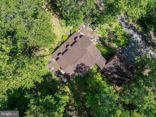 7647 HEDGESVILLE RD, Hedgesville, WV 25427