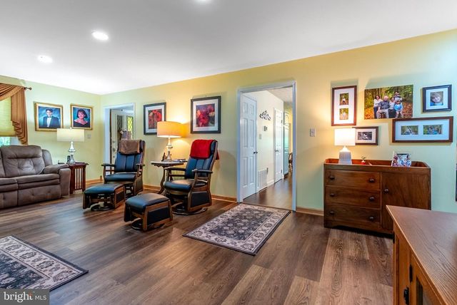 7647 HEDGESVILLE RD, Hedgesville, WV 25427