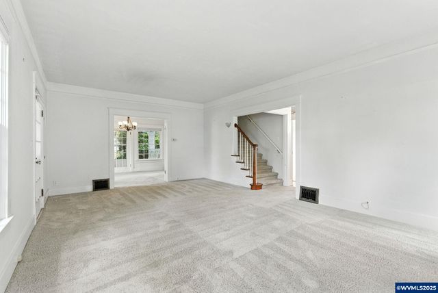 750 High St SE, Salem, OR 97301