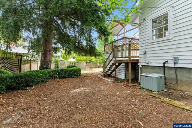 750 High St SE, Salem, OR 97301