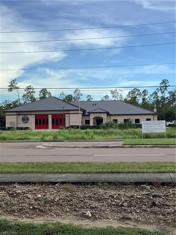 Benfield RD, NAPLES, FL 34114 — photo 4