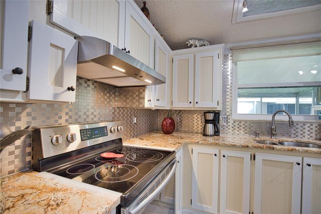 427 TARDE LOGO CIRCLE, North Port, FL 34287