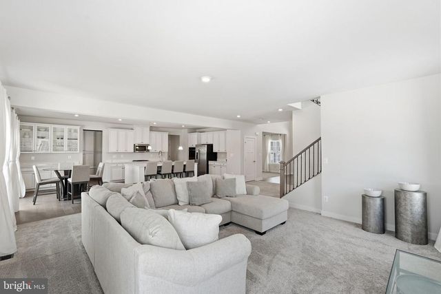 6530 BOB WHITE DR, Warrenton, VA 20187