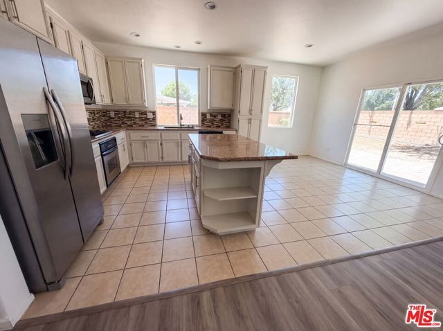 3147 W Lingard Street, Lancaster, CA 93536