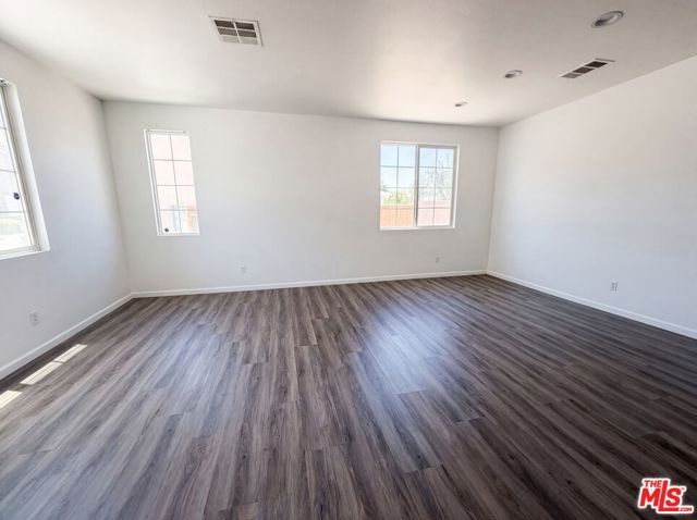 3147 W Lingard Street, Lancaster, CA 93536