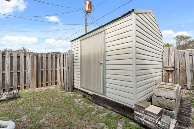 1341 SE Seashell Lane, Stuart, FL 34996