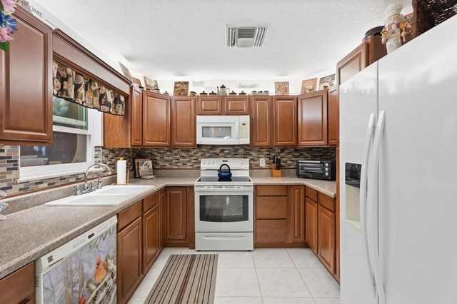 1341 SE Seashell Lane, Stuart, FL 34996