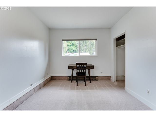 4442 THUNDERBIRD St, Eugene, OR 97404
