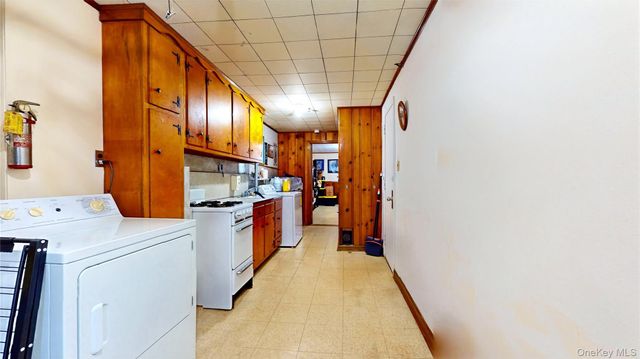 6224 78th Street, Middle Village, NY 11379