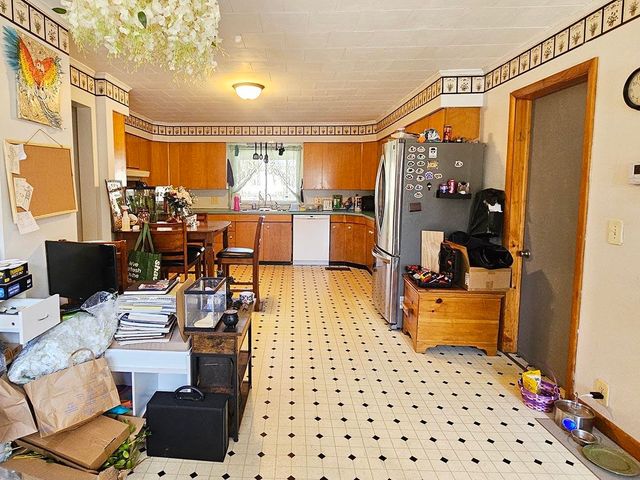 5 corti Street, Barre City, VT 05641