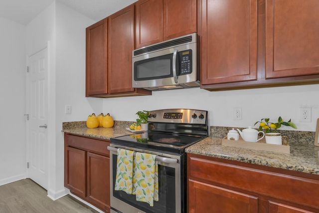 2943 CASABELLA DRIVE, Kissimmee, FL 34744