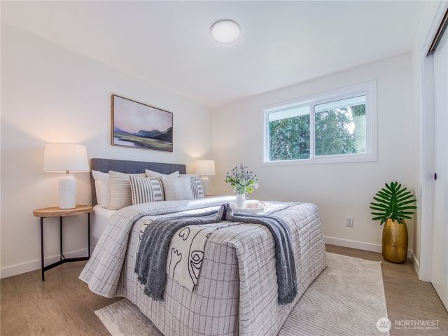 18 232nd Place SW, Bothell, WA 98021