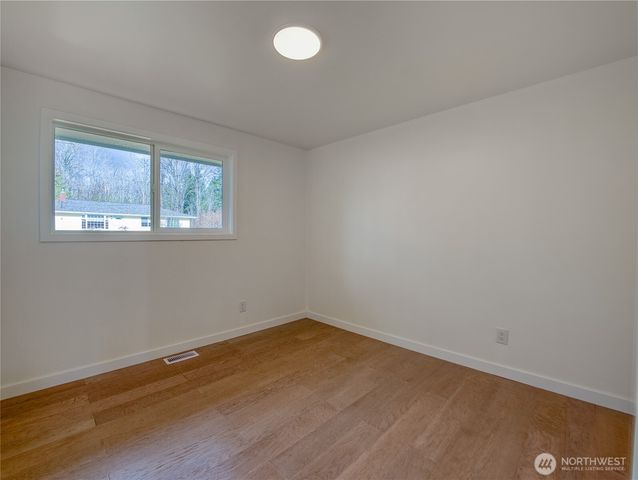 18 232nd Place SW, Bothell, WA 98021