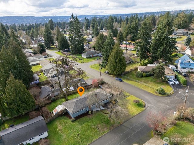 18 232nd Place SW, Bothell, WA 98021
