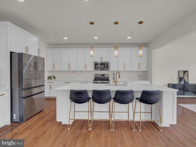 22351 SWEETSPIRE DR, Clarksburg, MD 20871