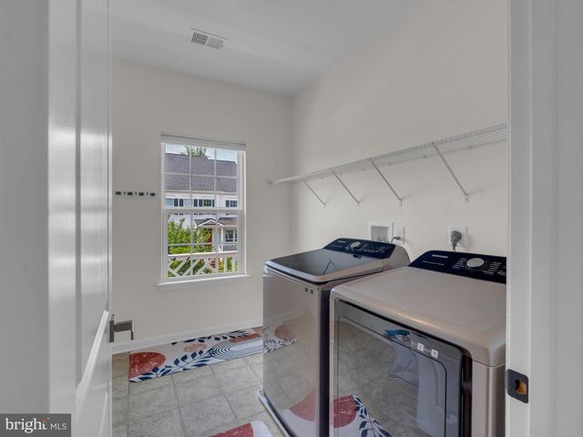 22351 SWEETSPIRE DR, Clarksburg, MD 20871
