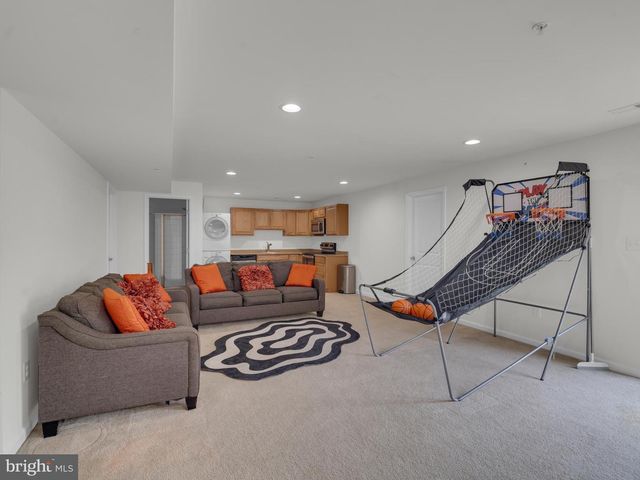 22351 SWEETSPIRE DR, Clarksburg, MD 20871