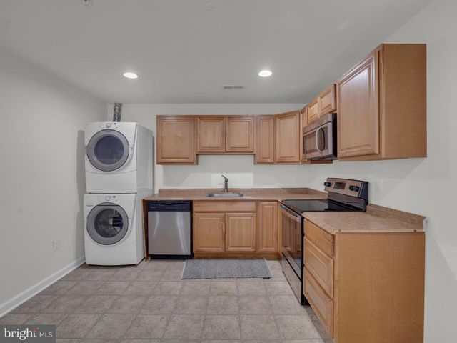 22351 SWEETSPIRE DR, Clarksburg, MD 20871