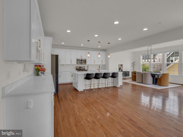 22351 SWEETSPIRE DR, Clarksburg, MD 20871