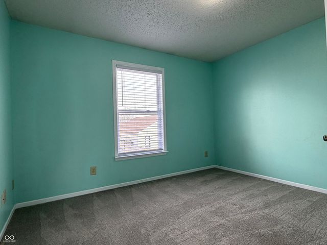 9218 W Swimming Hole Lane, Pendleton, IN 46064