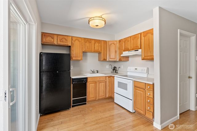 7703 11 Avenue SW, Seattle, WA 98106