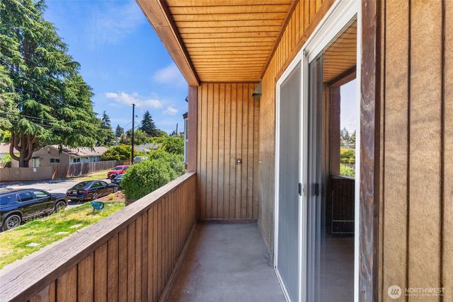 7703 11 Avenue SW, Seattle, WA 98106