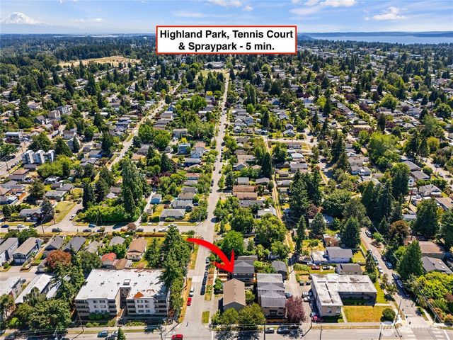 7703 11 Avenue SW, Seattle, WA 98106