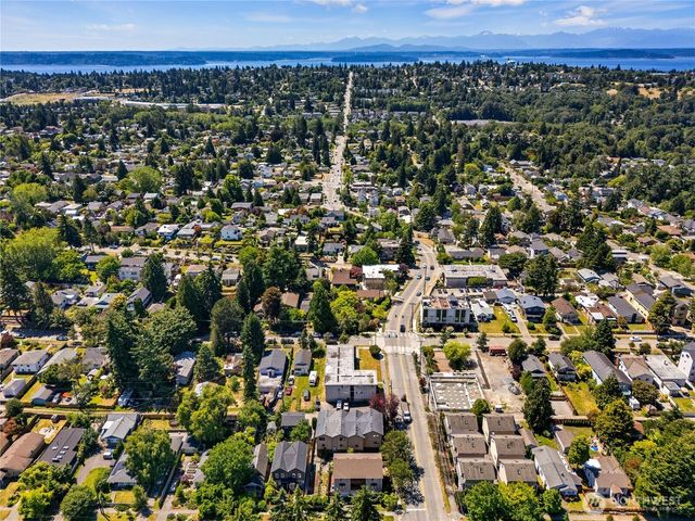 7703 11 Avenue SW, Seattle, WA 98106