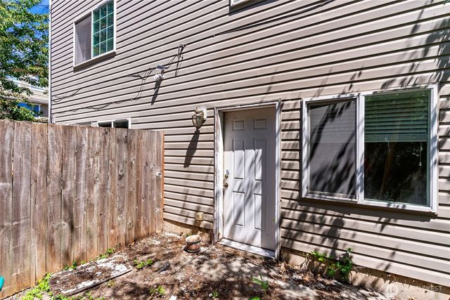 7703 11 Avenue SW, Seattle, WA 98106