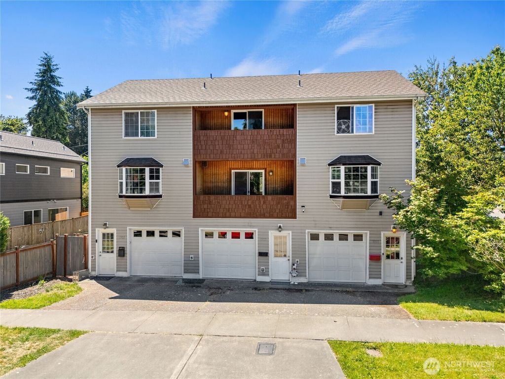 7703 11 Avenue SW, Seattle, WA 98106