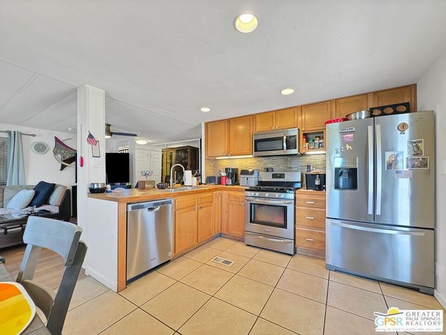 51555 Monroe Street 22, Indio, CA 92201