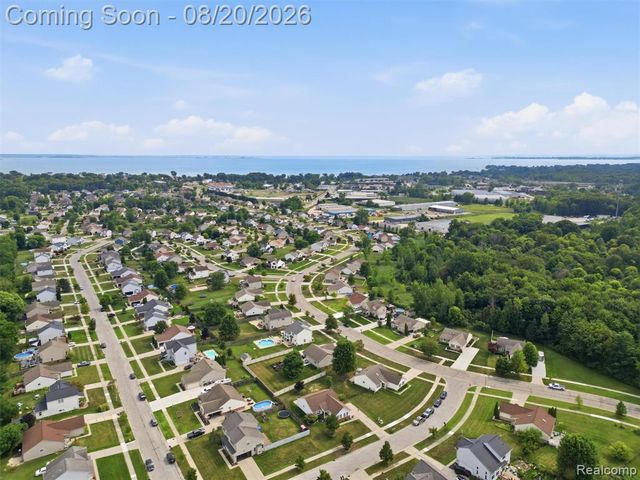 35898 Covington Lane, New Baltimore, MI 48047