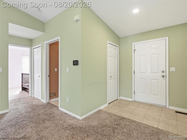 35898 Covington Lane, New Baltimore, MI 48047